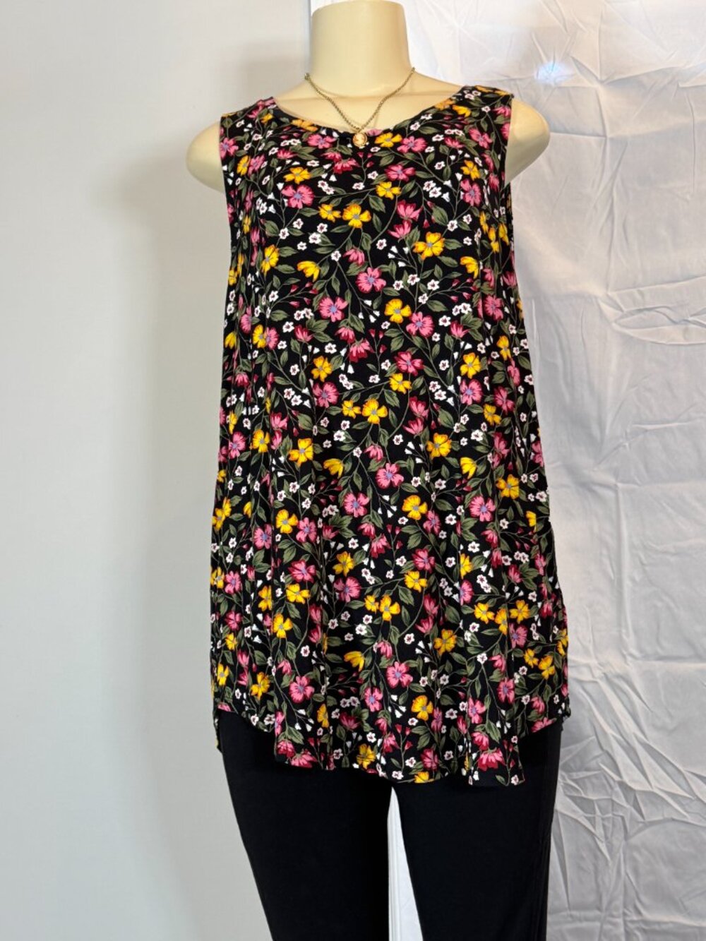 Old Navy Floral Print Sleeveless Casual Tank Women's XL UEC!